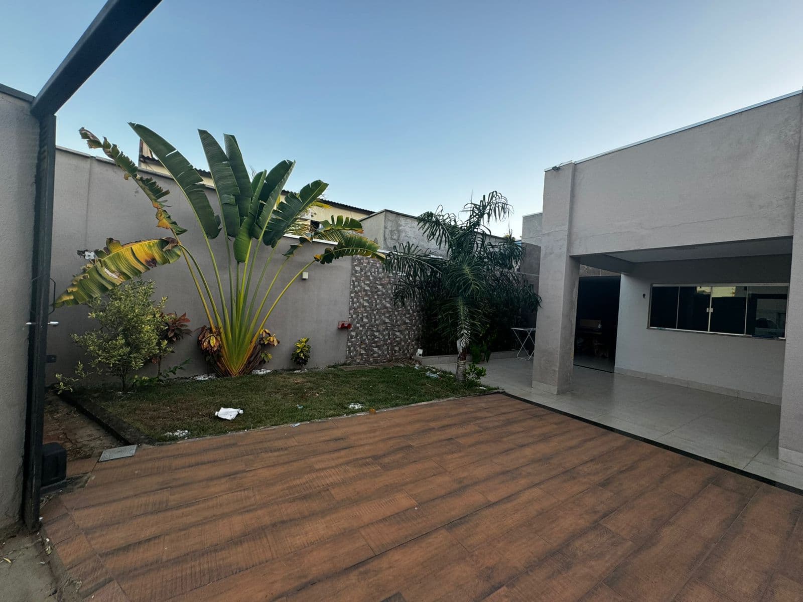 Casa moderna  à venda na 405 Sul – Palmas/TO
