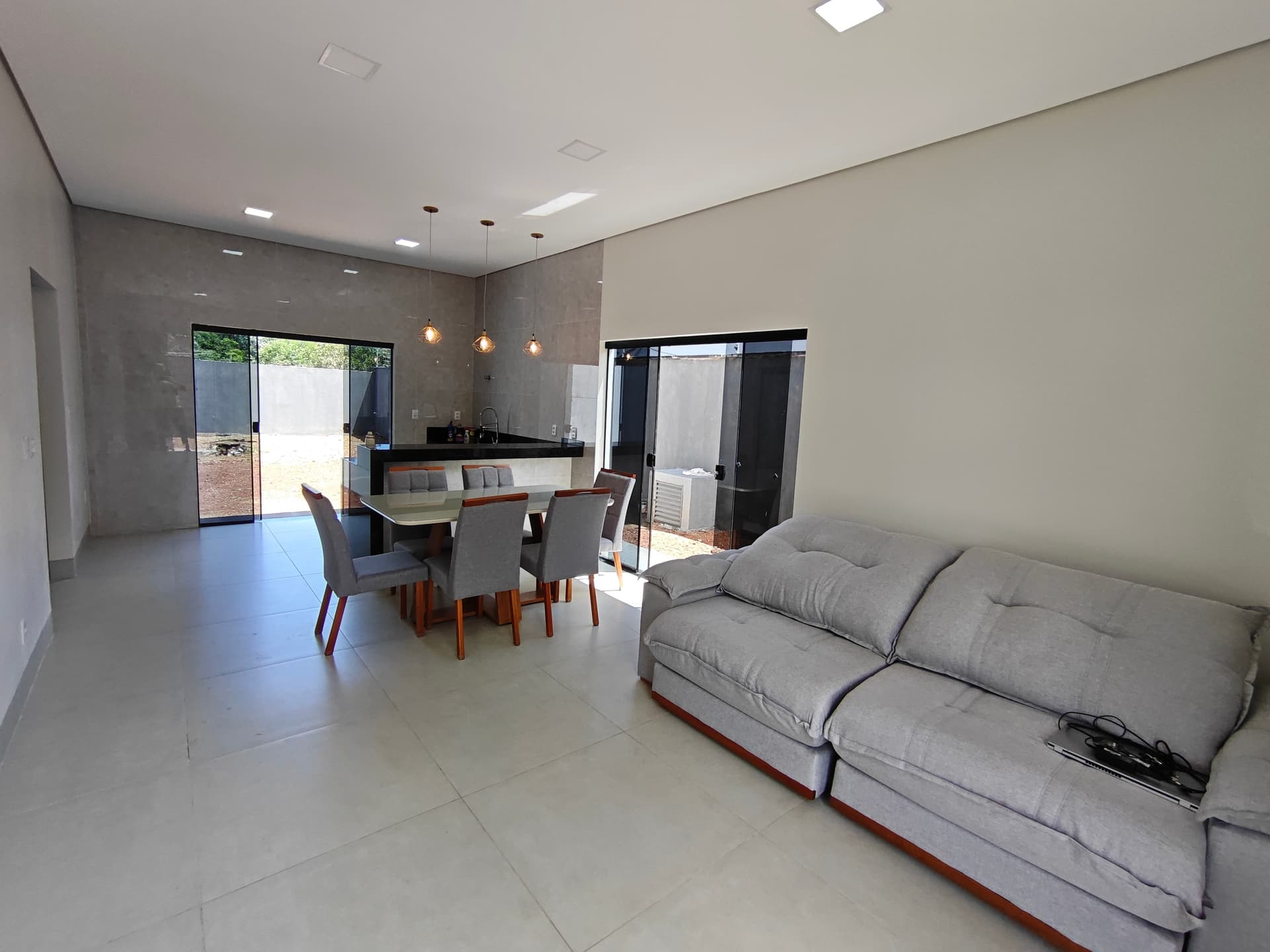 Casa 3 quartos com ilha gourmet e lote amplo na Arso 103 (1007 Sul)