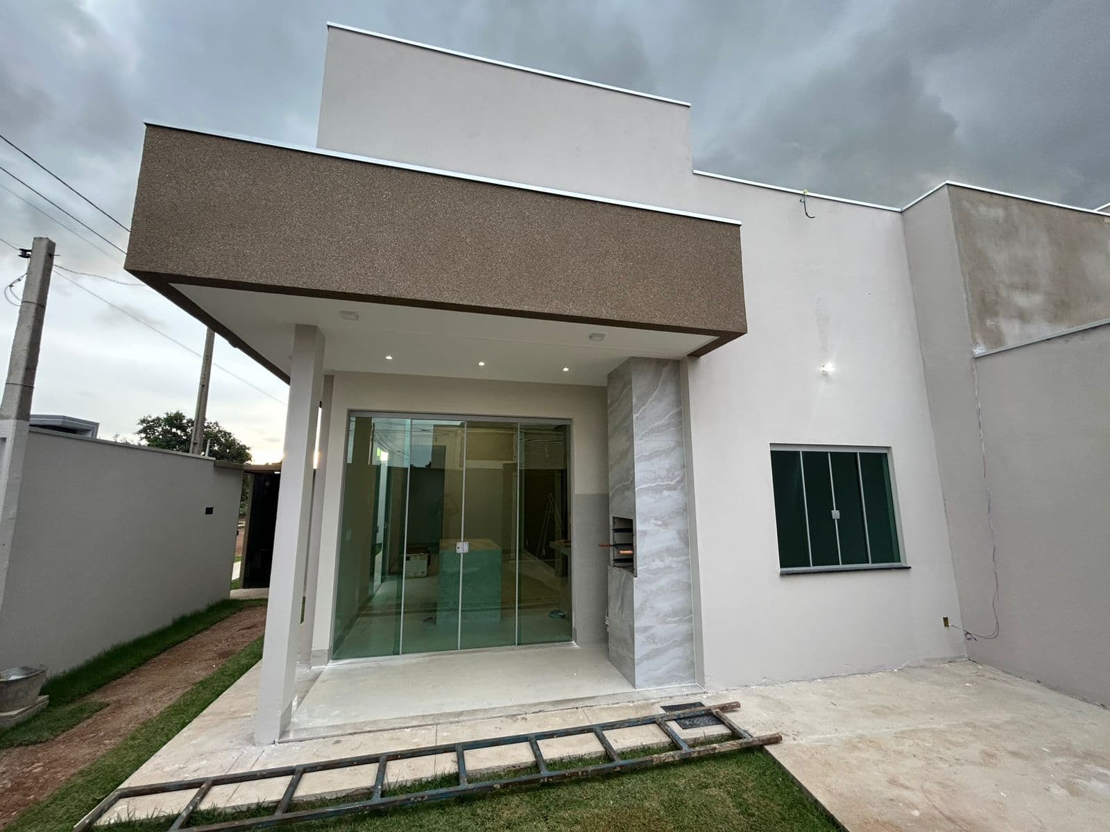 Casa com suíte e localização estratégica na ARSE 151 (1503 Sul) em Palmas