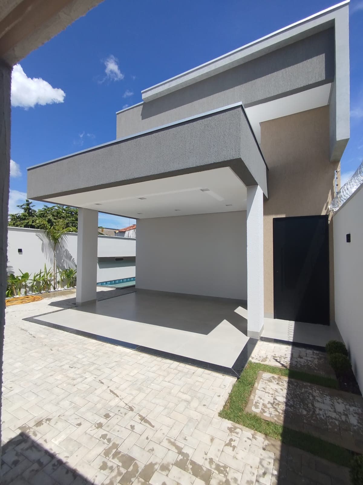 Casa nova 3 quartos com suíte, piscina e área gourmet na 1503 Sul em Palmas