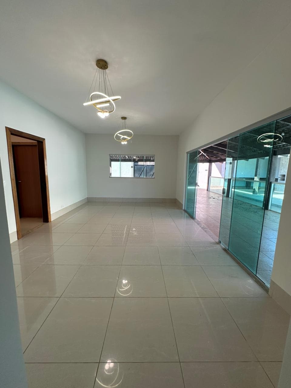 Casa com 3 Quartos e Piscina para Alugar na 704 Sul – Palmas/TO