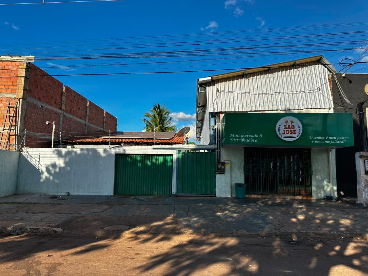 Estrutura Comercial Completa com Energia Solar e Equipamentos de Alto Padrão