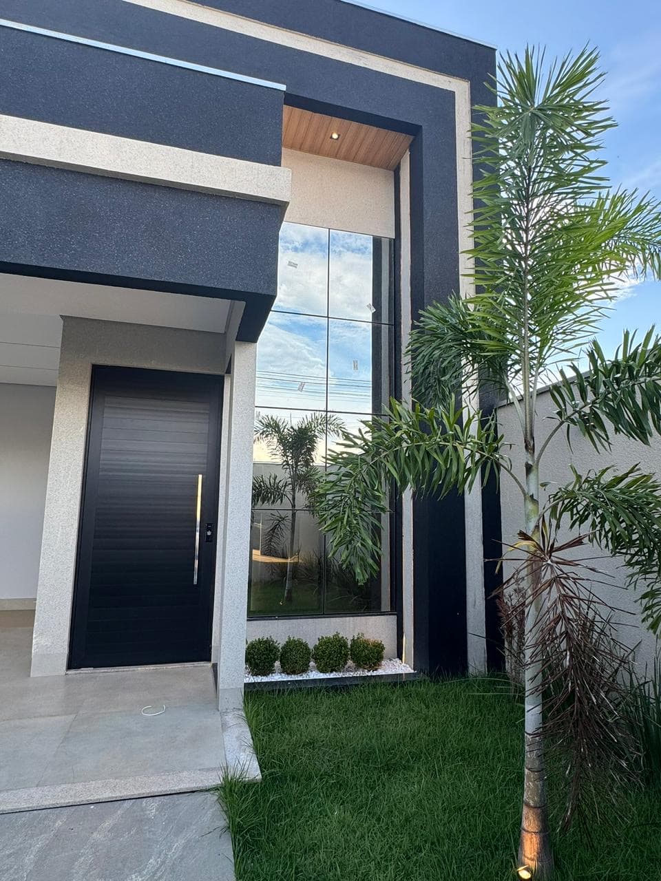 Casa de alto padrão com 3 quartos e piscina aquecida à venda na 1503 Sul – Palmas/TO