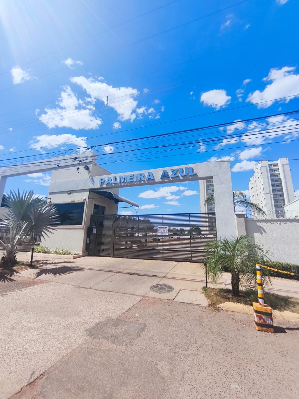 Apartamento 2/4 sendo 1 suite na 105 norte residencial Palmeira Azul