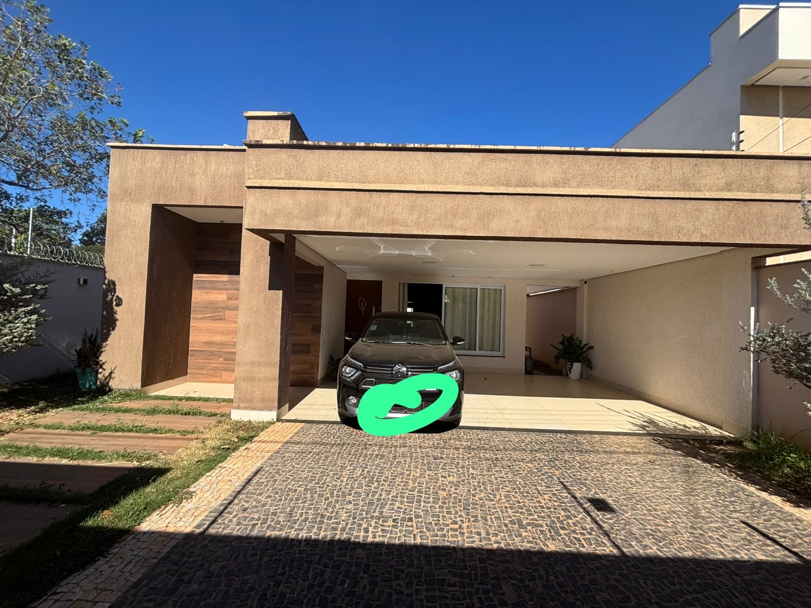 Casa à Venda com 4 Quartos na 605 Sul (ARSO 62) – Palmas/TO