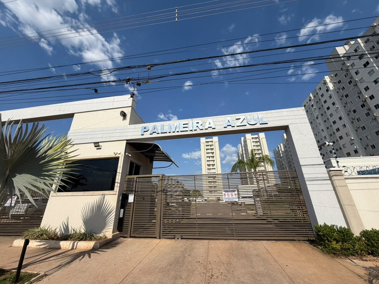 Apartamento Semimobiliado para Locação - Residencial Palmeira Azul