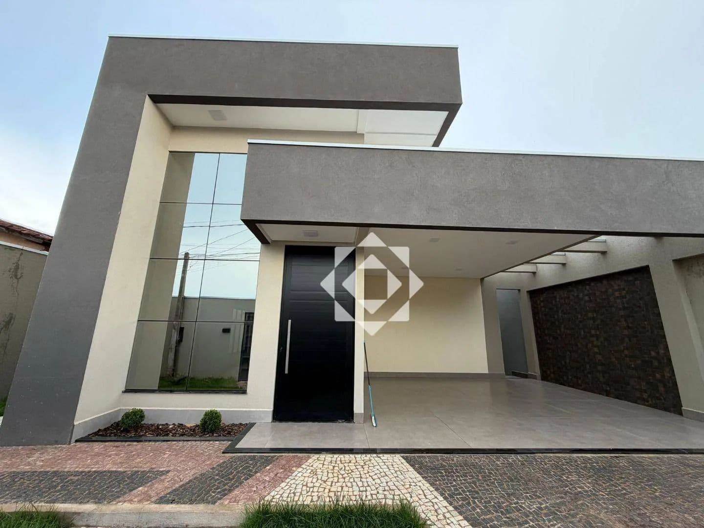 Casa 3 suítes com 4 vagas à venda na 1104 Sul em Palmas
