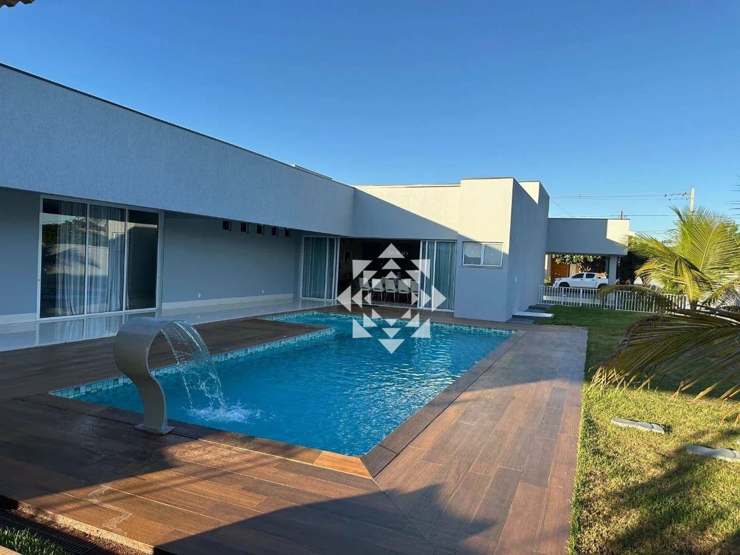 Casa térrea com 4 suítes e lazer completo no Residencial Polinésia em Palmas