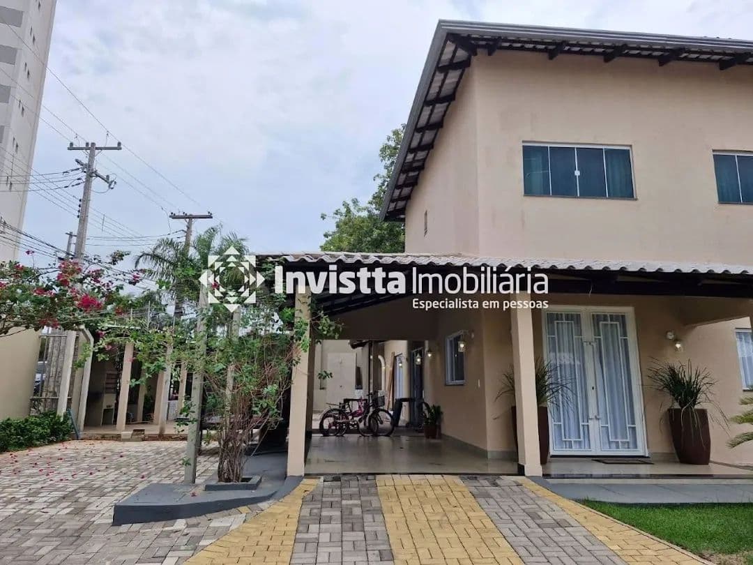 Sobrado 3 quartos com piscina e área gourmet em Palmas – alto padrão reformado