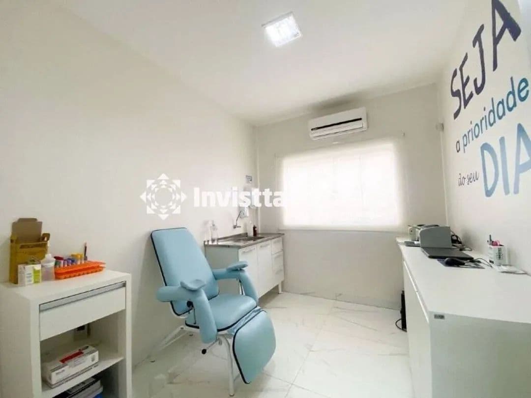 Prédio comercial com estrutura completa na Av. Teotônio Segurado em Palmas – 962 m² construídos