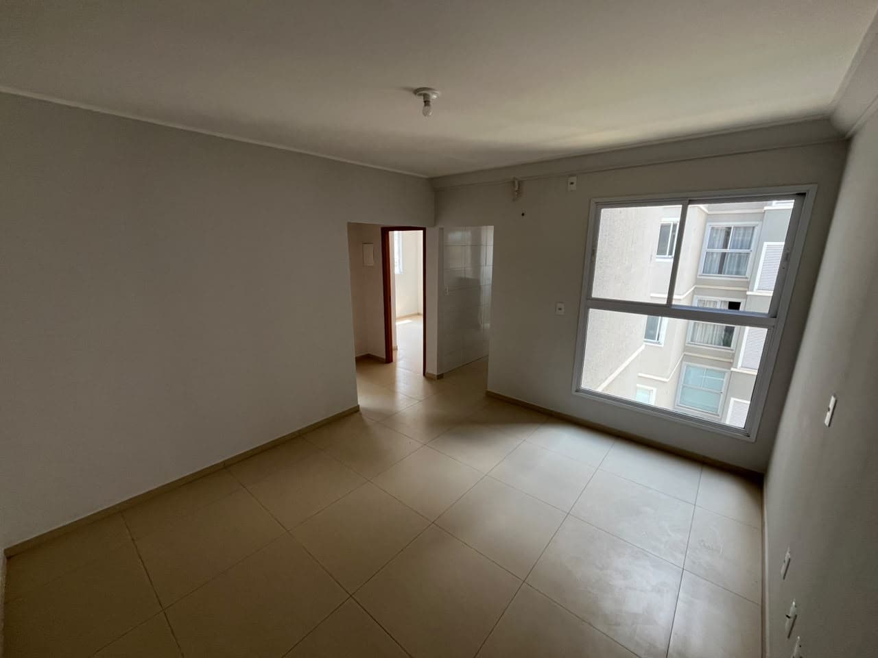 Apartamento 2/4 no Brisas do Lago com codominio incluso e IPTU