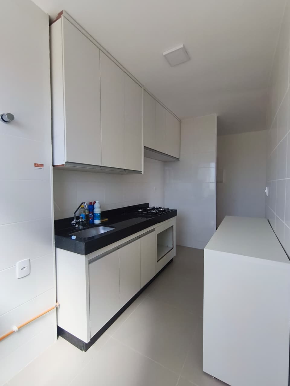 Apartamento 2/4 sendo 1 suite na 105 norte residencial Palmeira Azul
