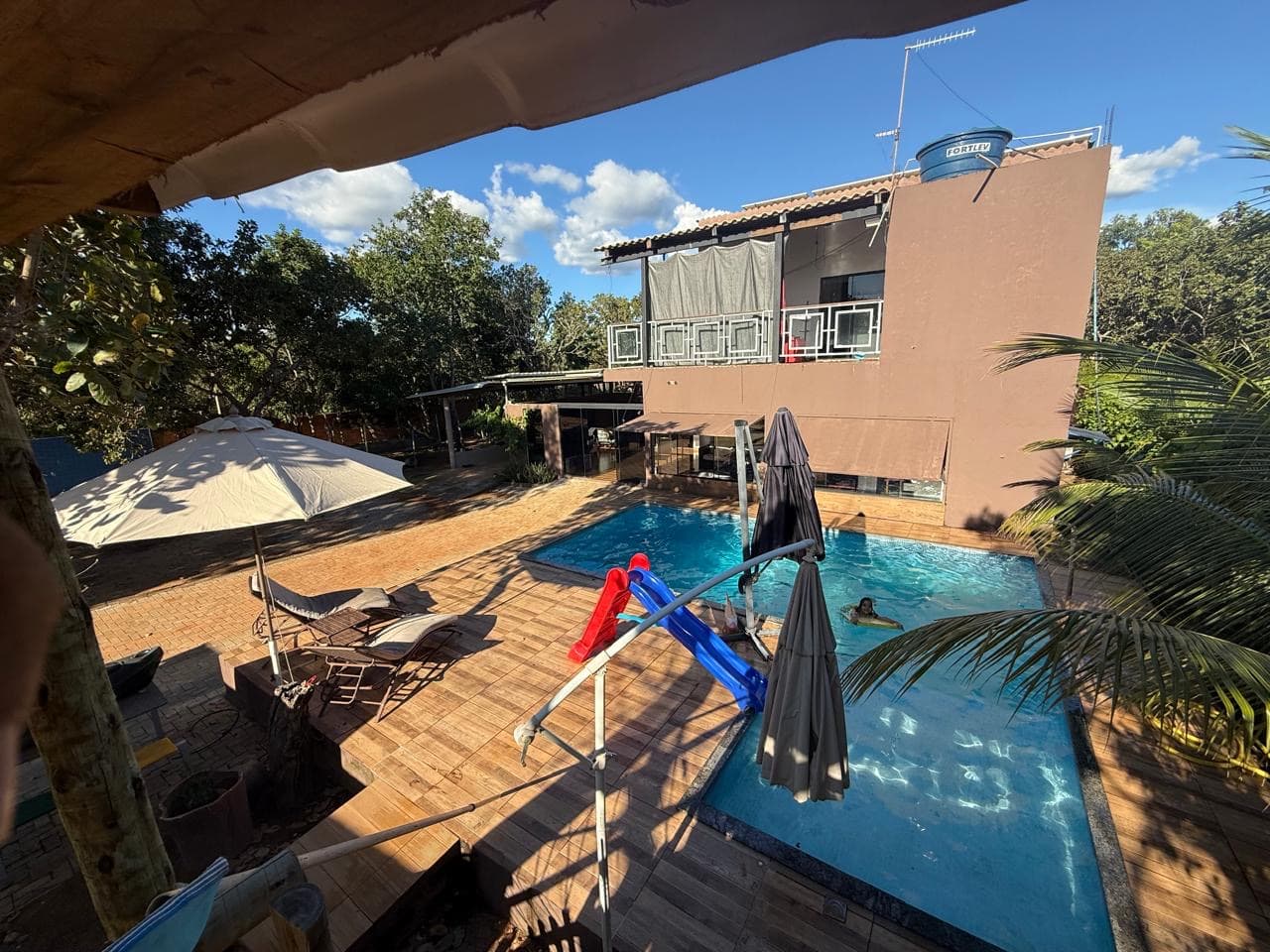 Chácara em condomínio com piscina à venda sentido Porto Nacional – Palmas/TO