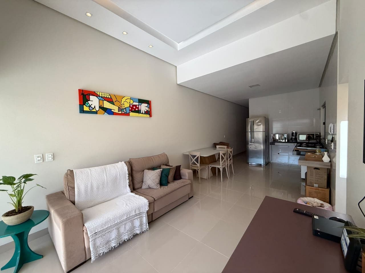 Casa com piscina, 2 quartos (1 suíte) na Quadra 1406 — perto do futuro Shopping Veredas do Lago