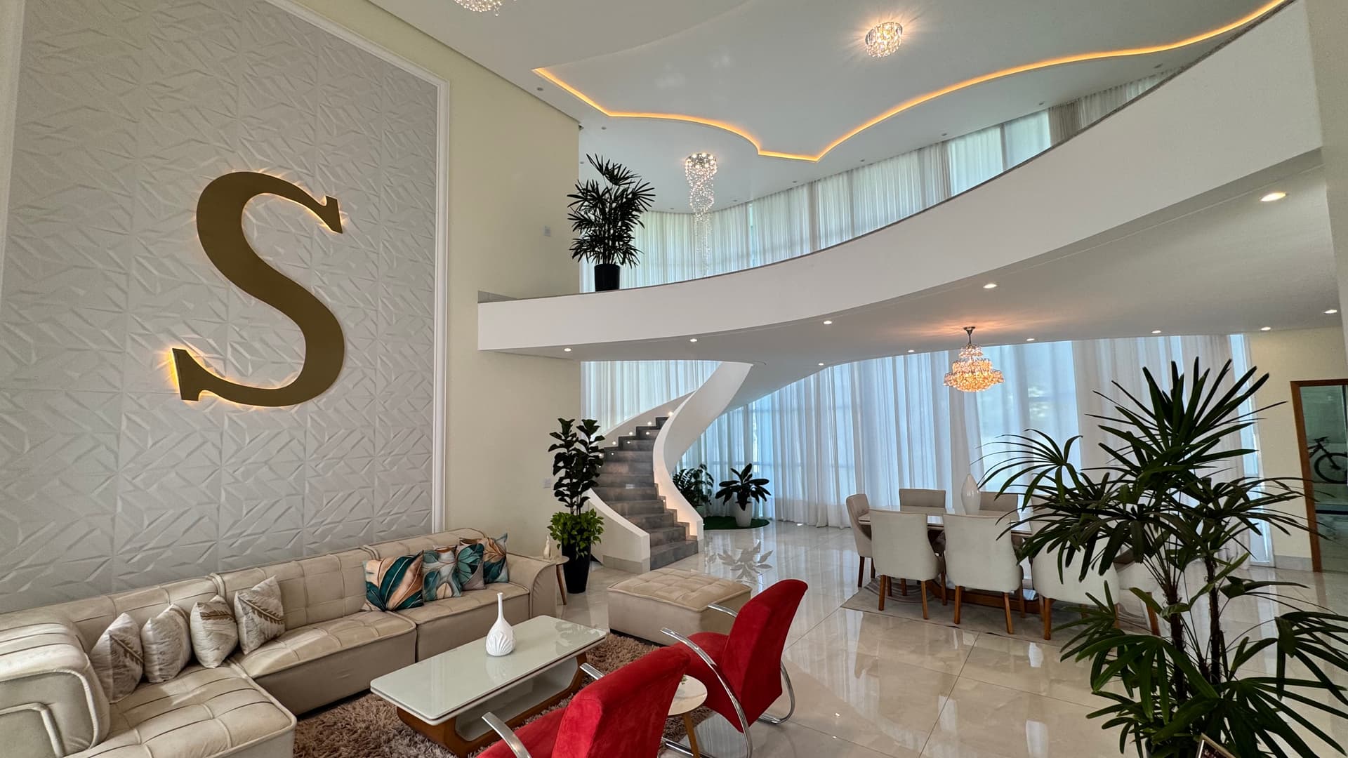 Casa de alto padrão à venda no Residencial Polinésia com 550 m² em Palmas/TO