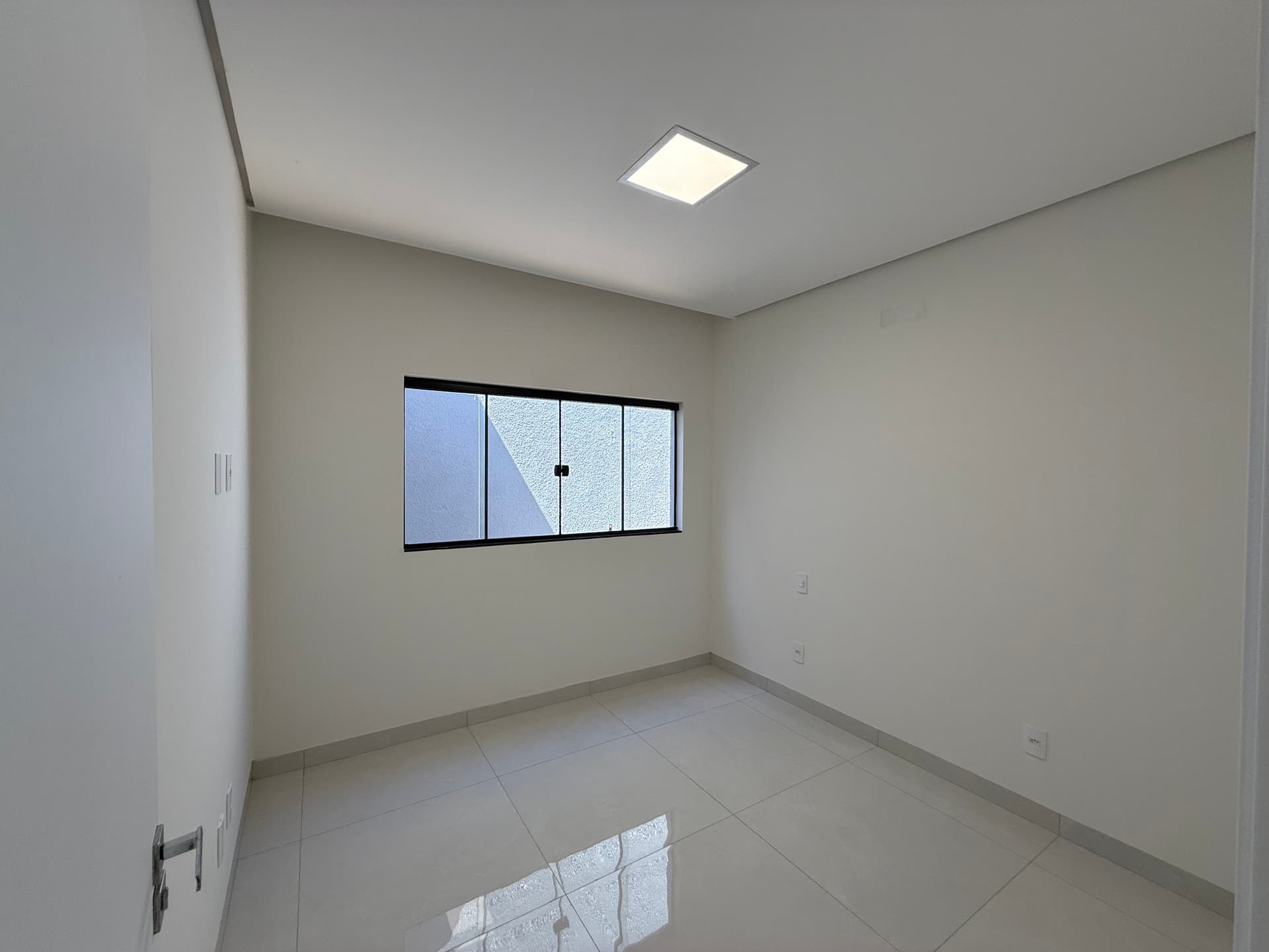 Casa 3 quartos com suíte e 2 vagas à venda na 1003 Sul em Palmas