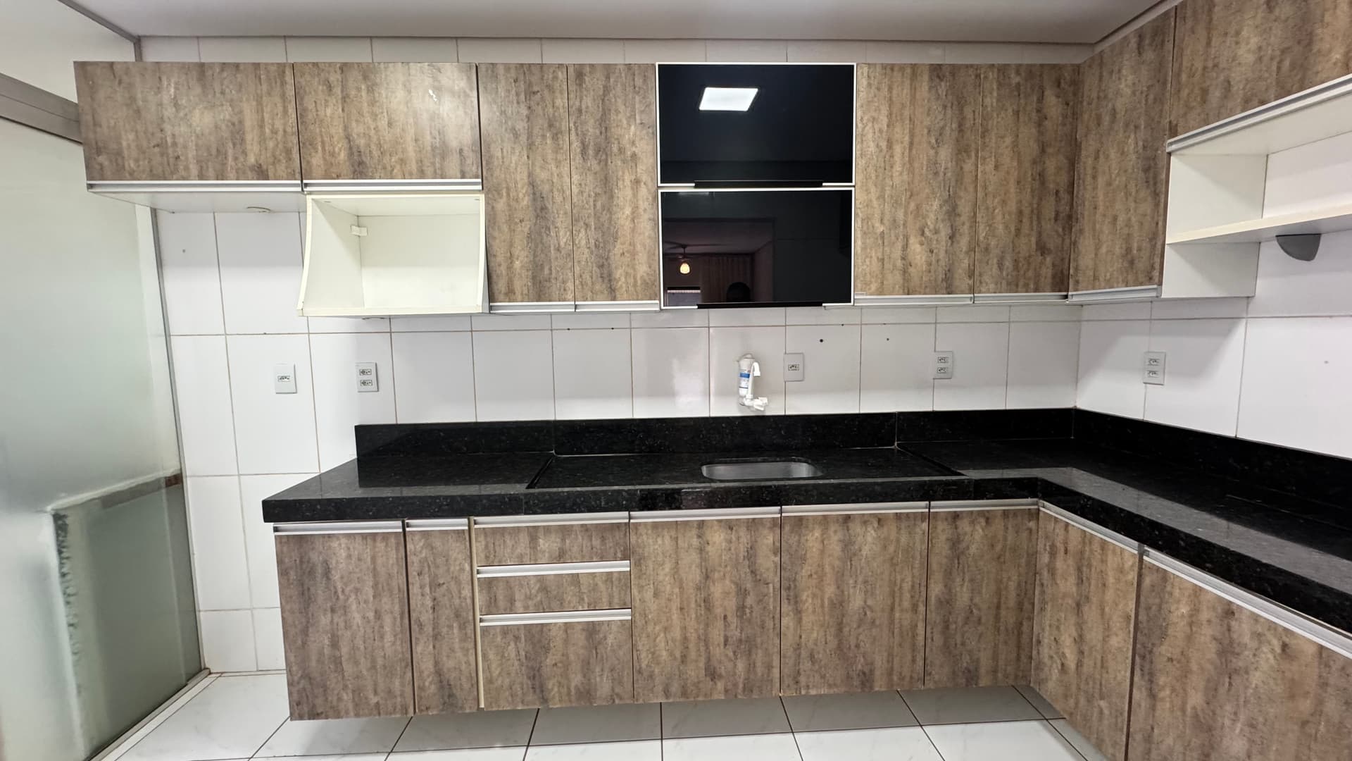Apartamento com 3 Quartos sendo 2 Suítes à Venda no Residencial Alamoana – 406 Norte em Palmas – TO
