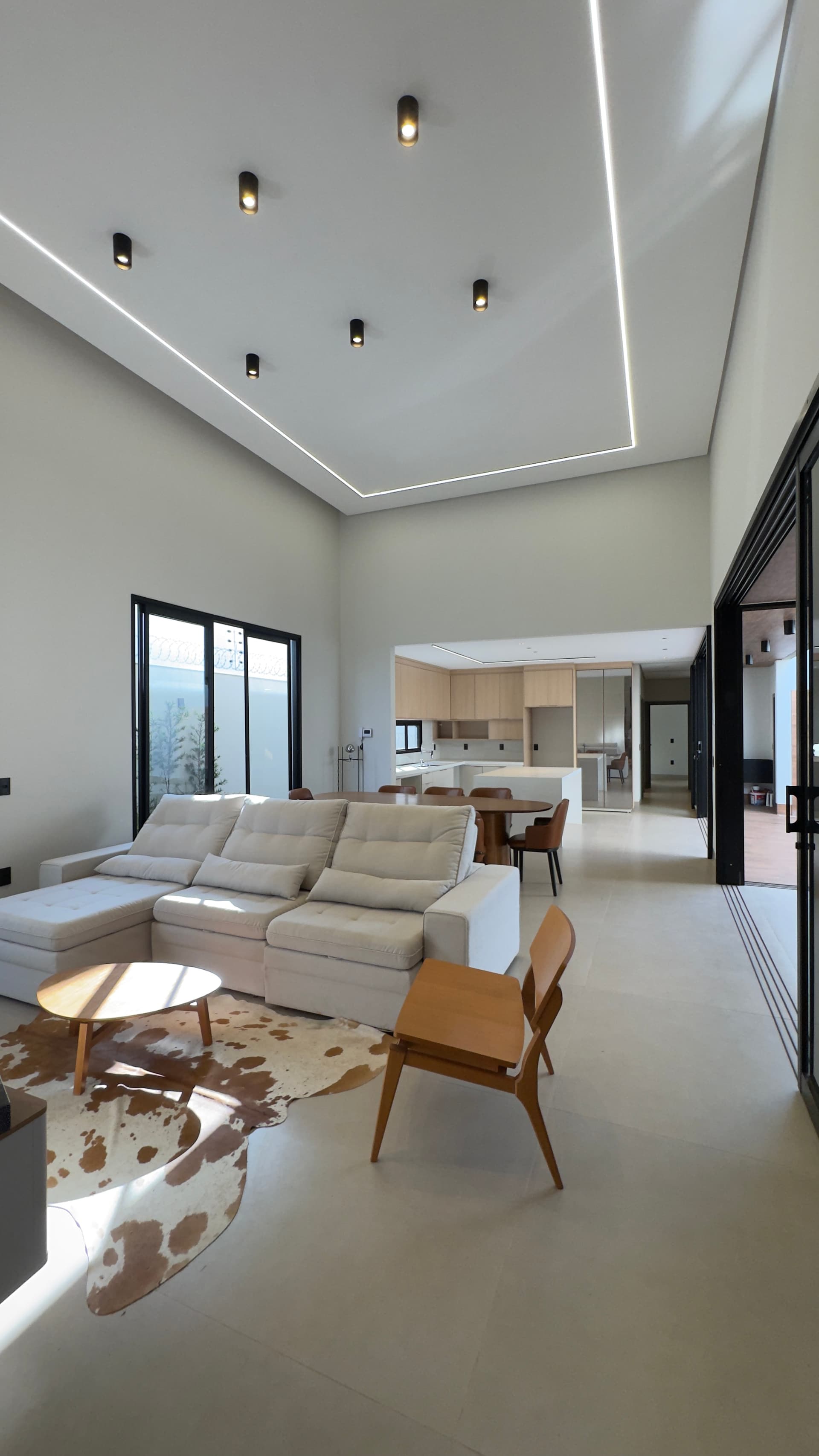 Casa alto padrão com 4 quartos, piscina e área gourmet na 505 Sul em Palmas