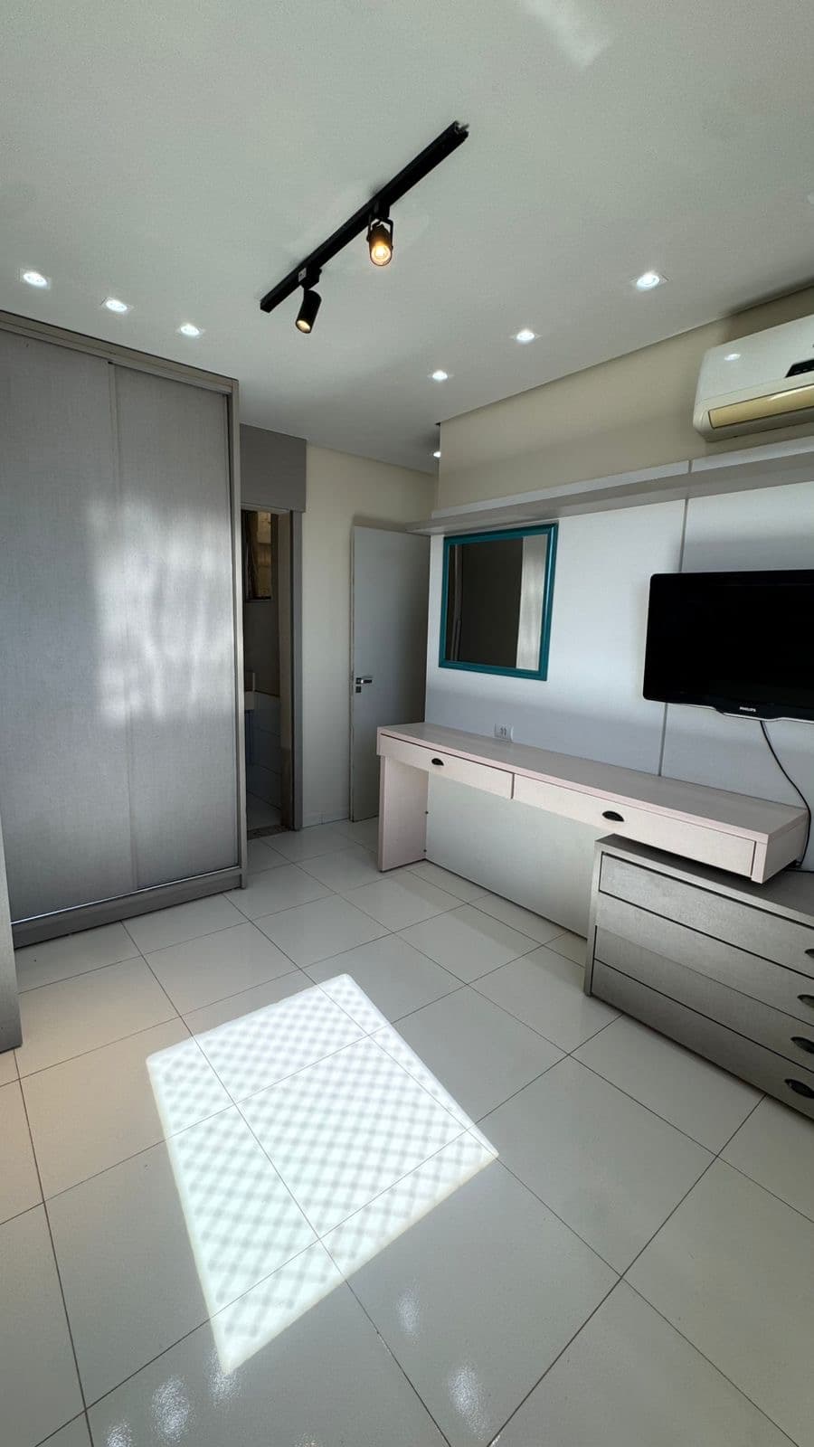 Apartamento 2 quartos com suíte e vista para o Lago de Palmas na 401 Norte