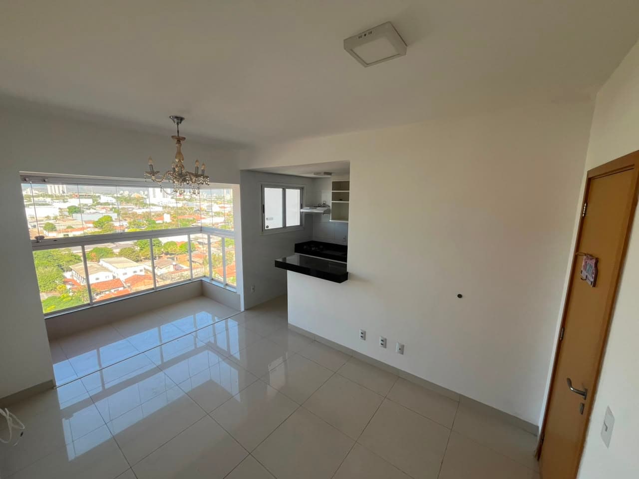 Apartamento de 2 quartos com suíte e planejados no Royal – 105 Norte, Palmas/TO