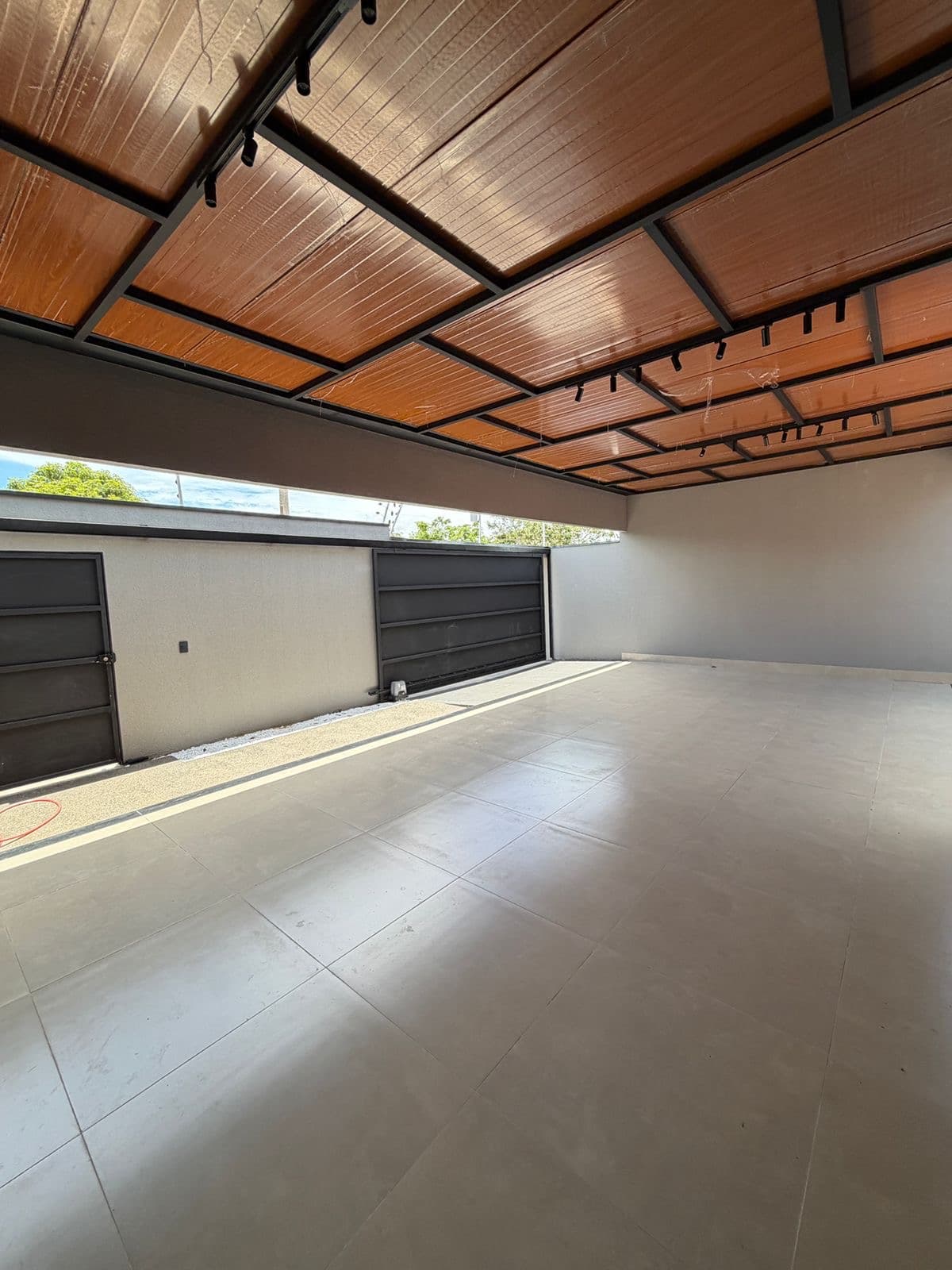 Casa alto padrão 4 quartos com piscina na 1601 Sul em Palmas – lote individual
