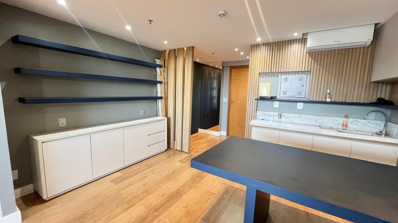 Sala comercial mobiliada para locação no Cosmopolitan – Avenida Siqueira Campos, Palmas