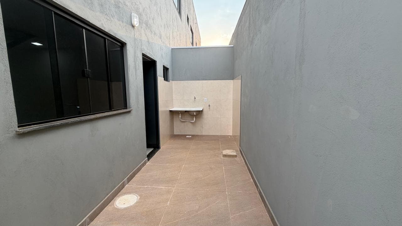 Sobrado com 2 suítes e sacada à venda na 1506 Sul – Palmas/TO