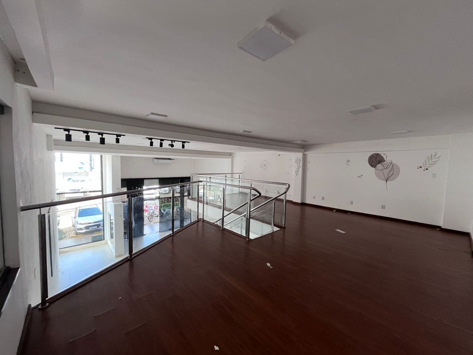 Sala comercial térrea de 160 m² para locação na 104 Sul em Palmas – TO