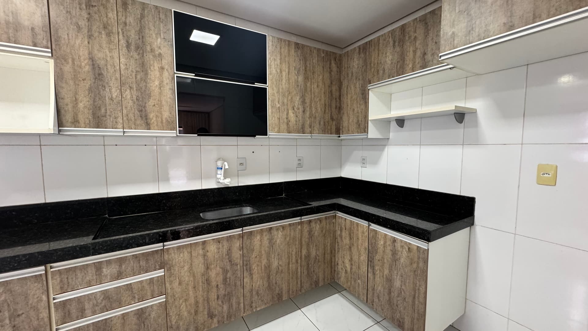 Apartamento com 3 Quartos sendo 2 Suítes à Venda no Residencial Alamoana – 406 Norte em Palmas – TO