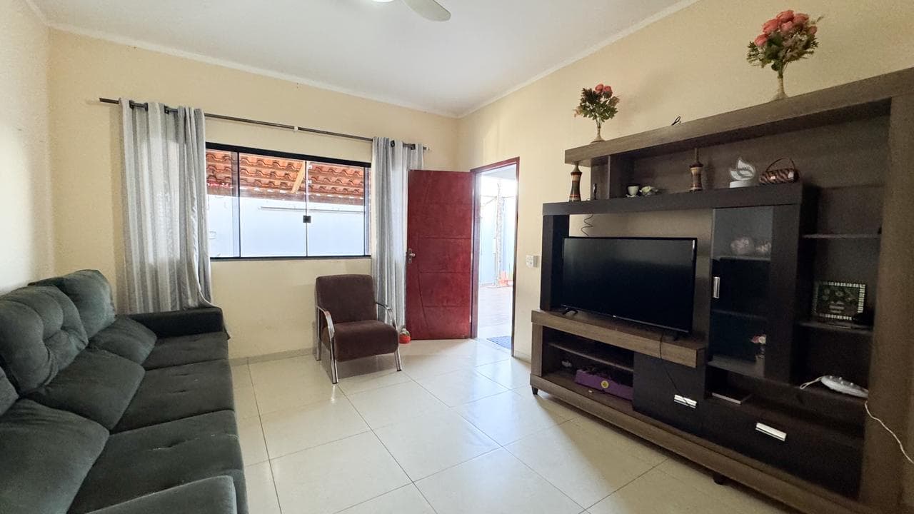 Casa Espaçosa na 309 Sul | 465 m² de Terreno | Energia Solar e Garagem para 4 Carros