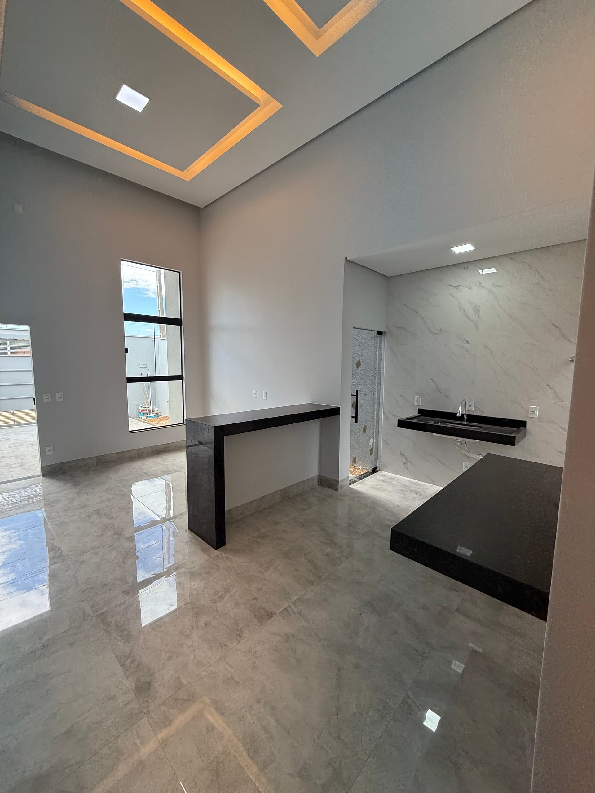 Casa à Venda com 3 Quartos na 1305 Sul (ARSO 132A) – Palmas/TO