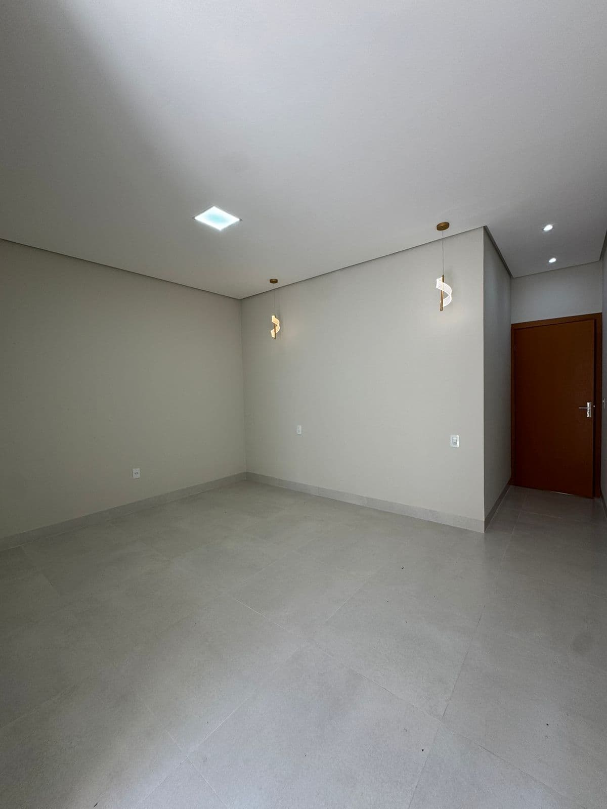 Casa nova à venda na 1406 Sul com 3 quartos e suíte em Palmas