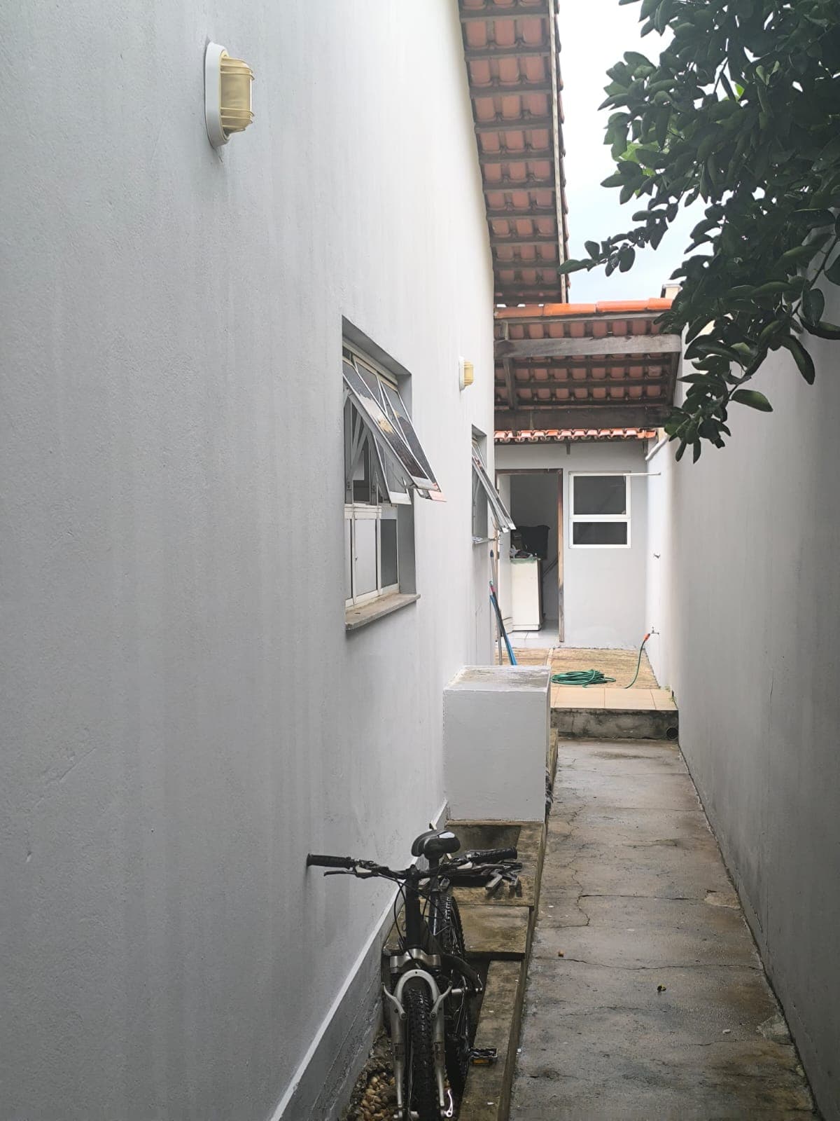 Casa com 3 Suítes e Edícula Completa à Venda na 904 Sul – Palmas/TO