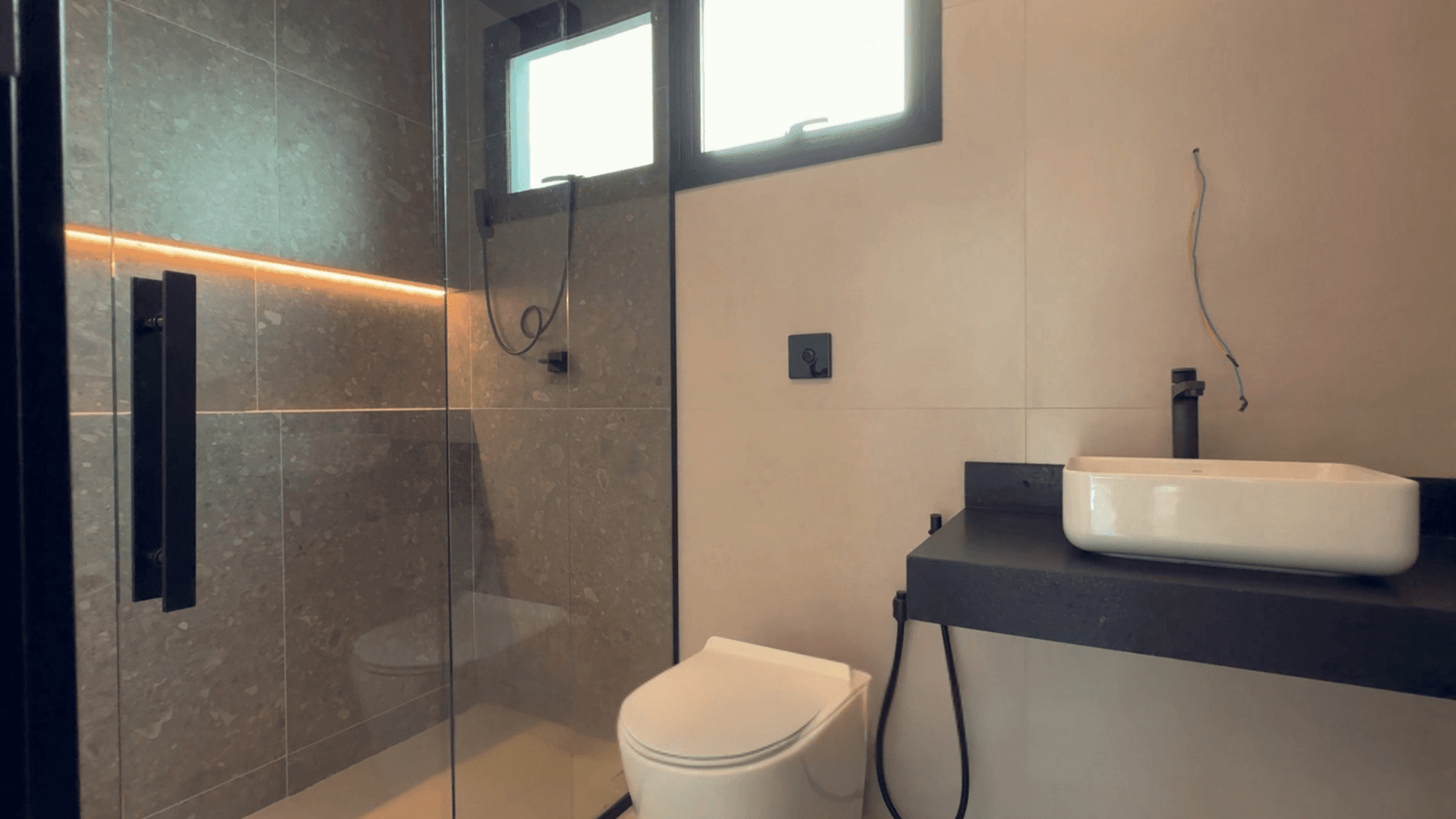 Casa Nova de Alto Padrão com Energia Solar e Piscina Aquecida à Venda na 110 Norte – Palmas/TO