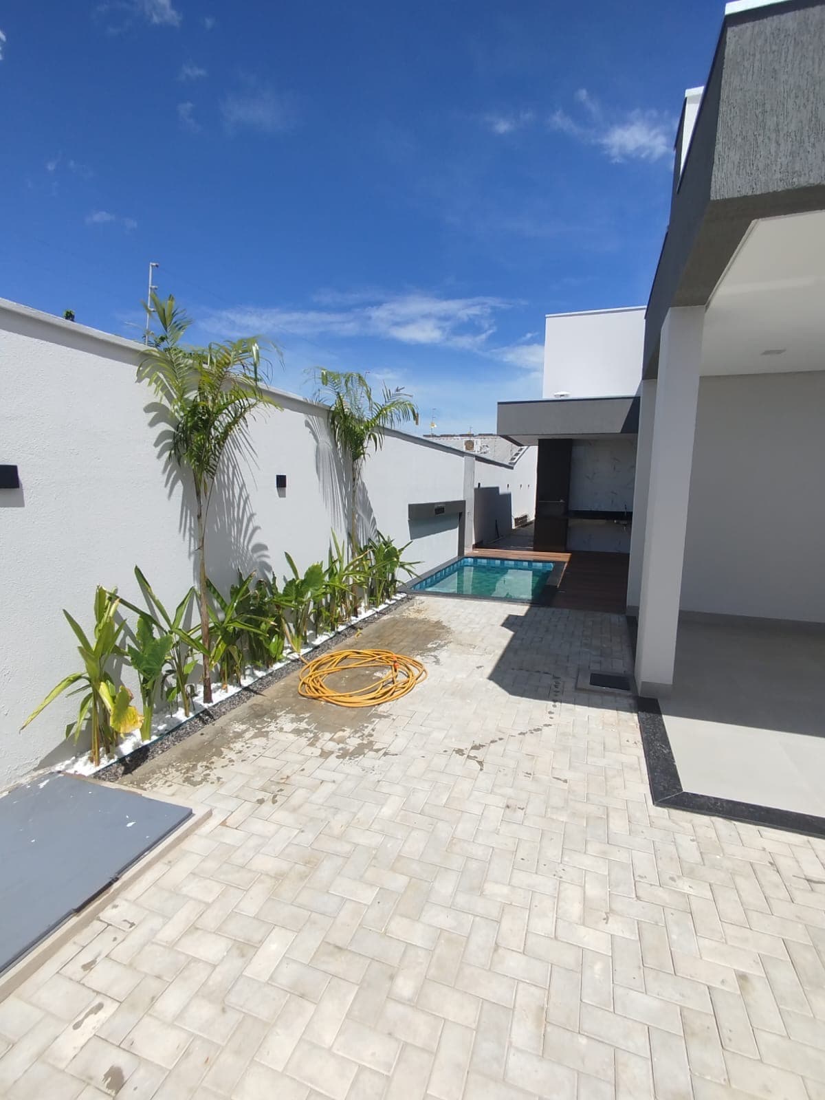 Casa nova 3 quartos com suíte, piscina e área gourmet na 1503 Sul em Palmas