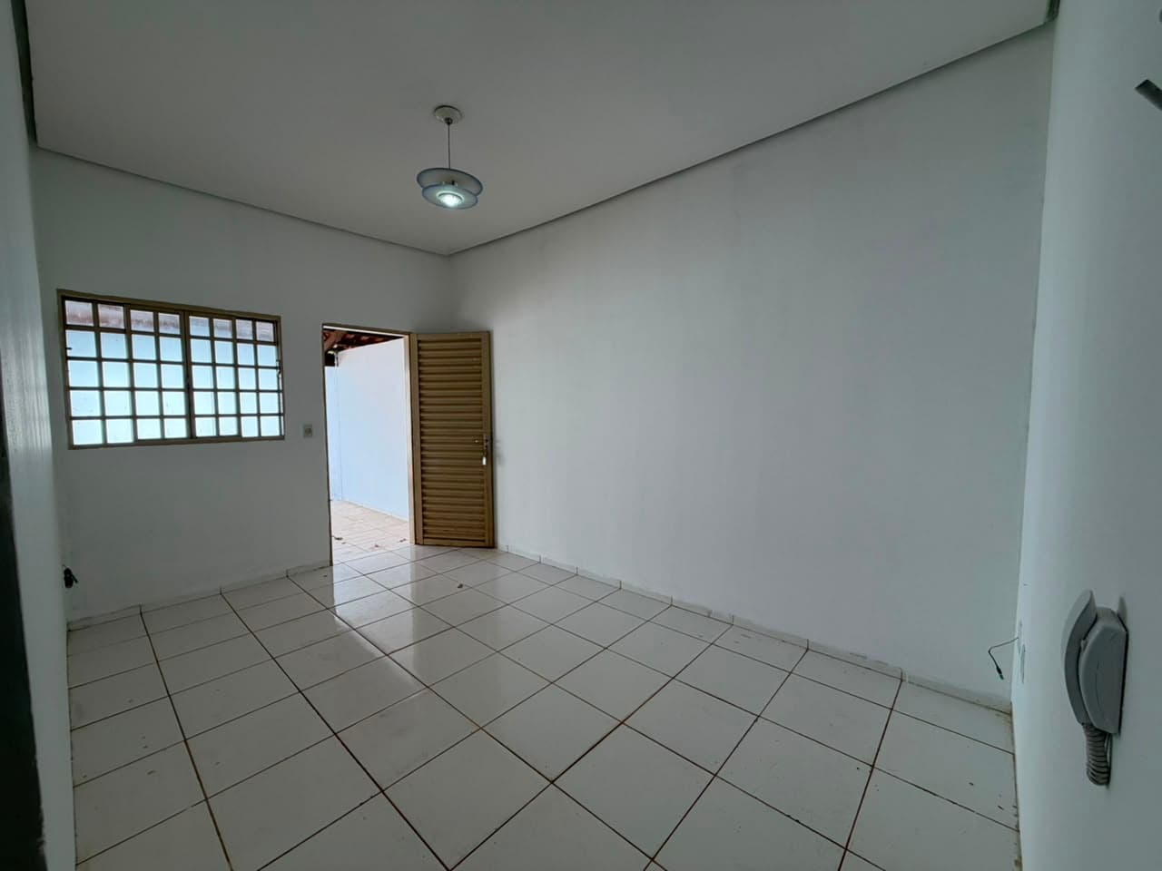 Casa para Locação com 2 Quartos, 108 norte