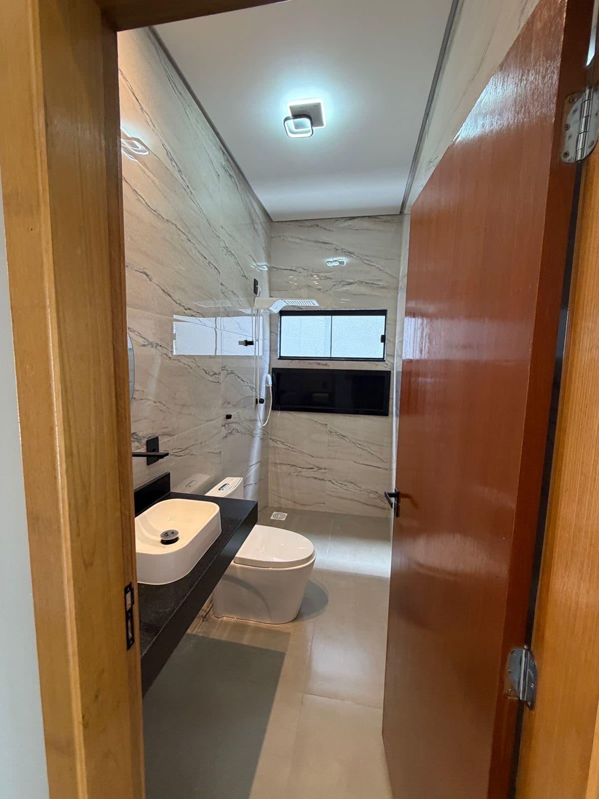 Casa alto padrão 4 quartos com piscina na 1601 Sul em Palmas – lote individual