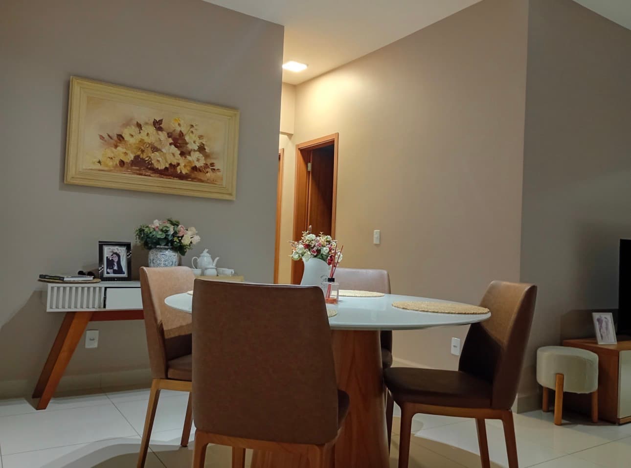 Apartamento mobiliado à venda no Solar dos Buritis, 306 Sul, ao lado do Parque Cesamar