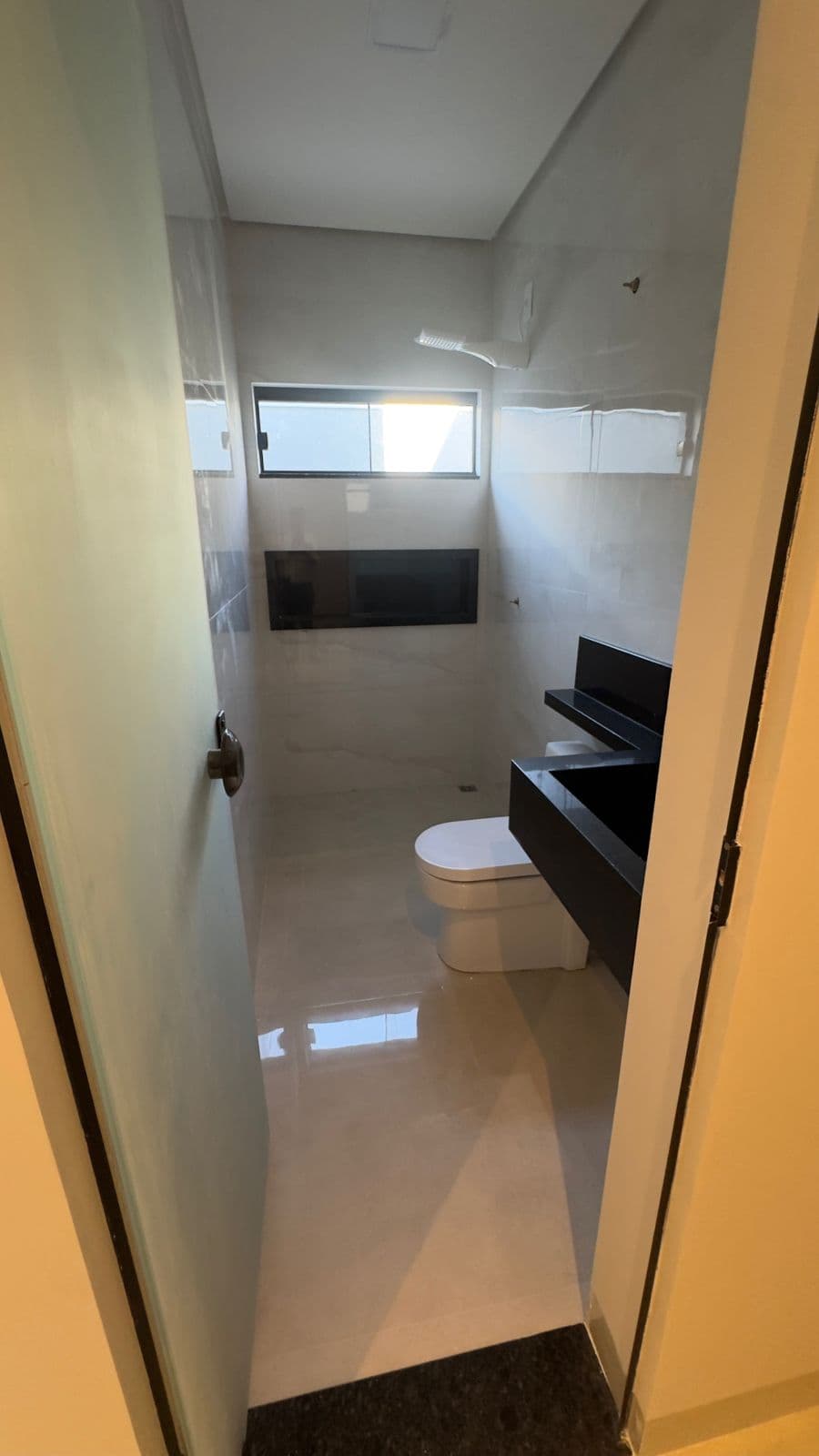 Casa de Alto Padrão com 3 Suítes à Venda na 505 Sul em Palmas – TO