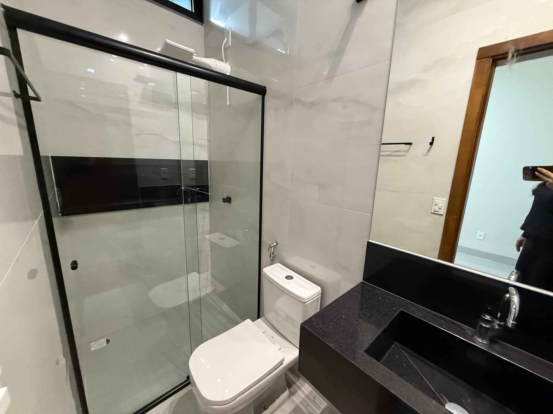 Casa de alto padrão com 3 suites, escritório e piscina na Arso 42 em Palmas – TO
