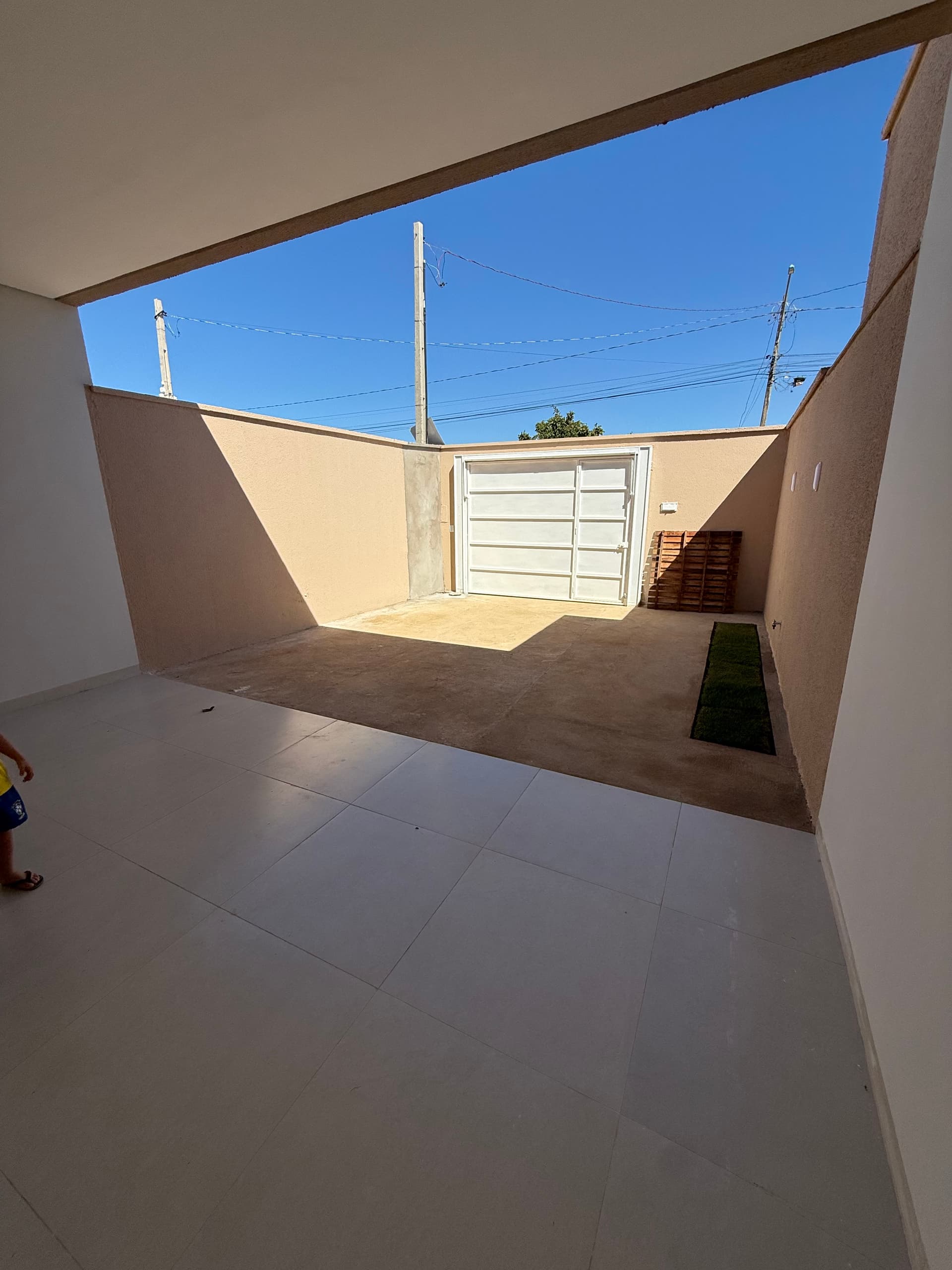 Casas novas com 2 quartos e suíte