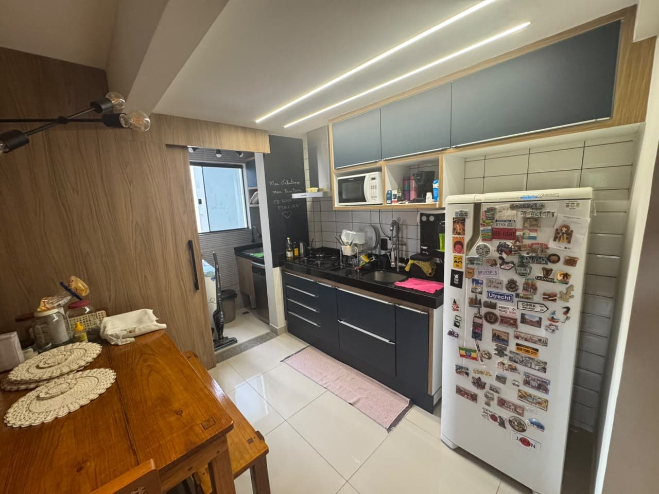Apartamento à venda na 704 Sul com 2 quartos e sacada com churrasqueira