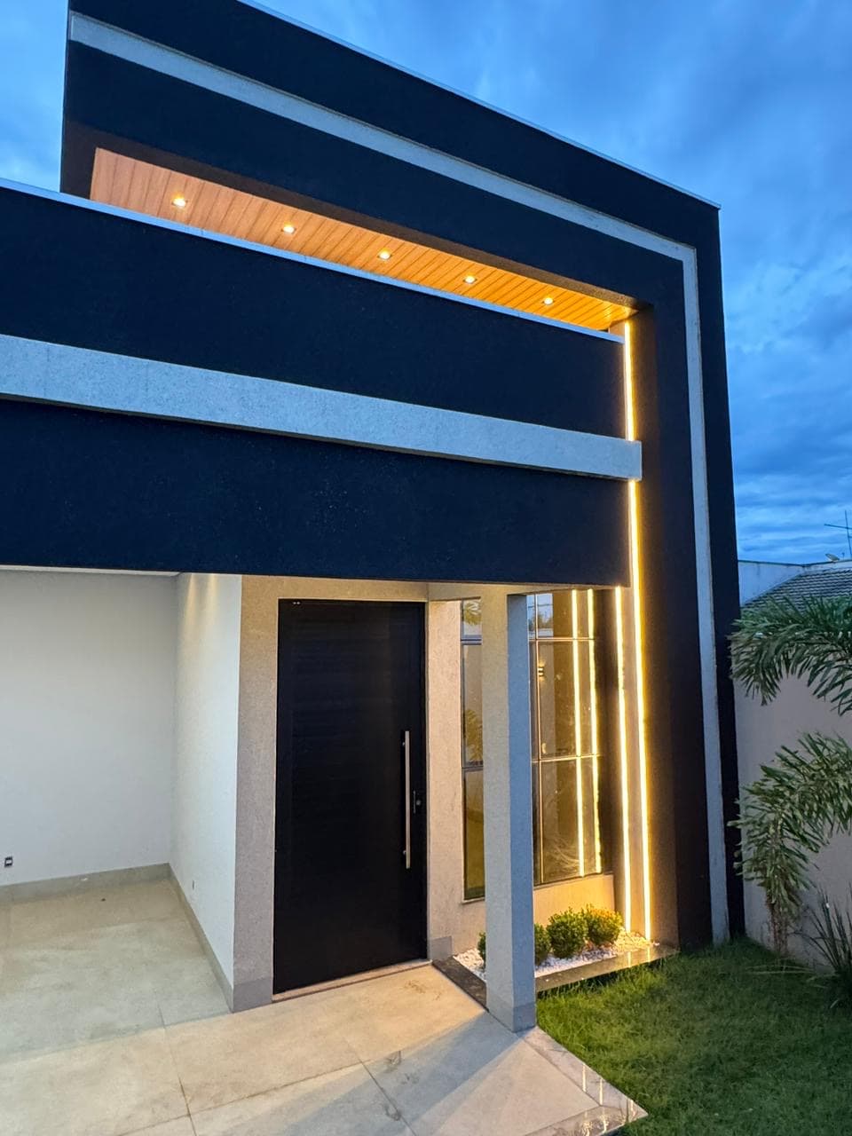 Casa de alto padrão com 3 quartos e piscina aquecida à venda na 1503 Sul – Palmas/TO