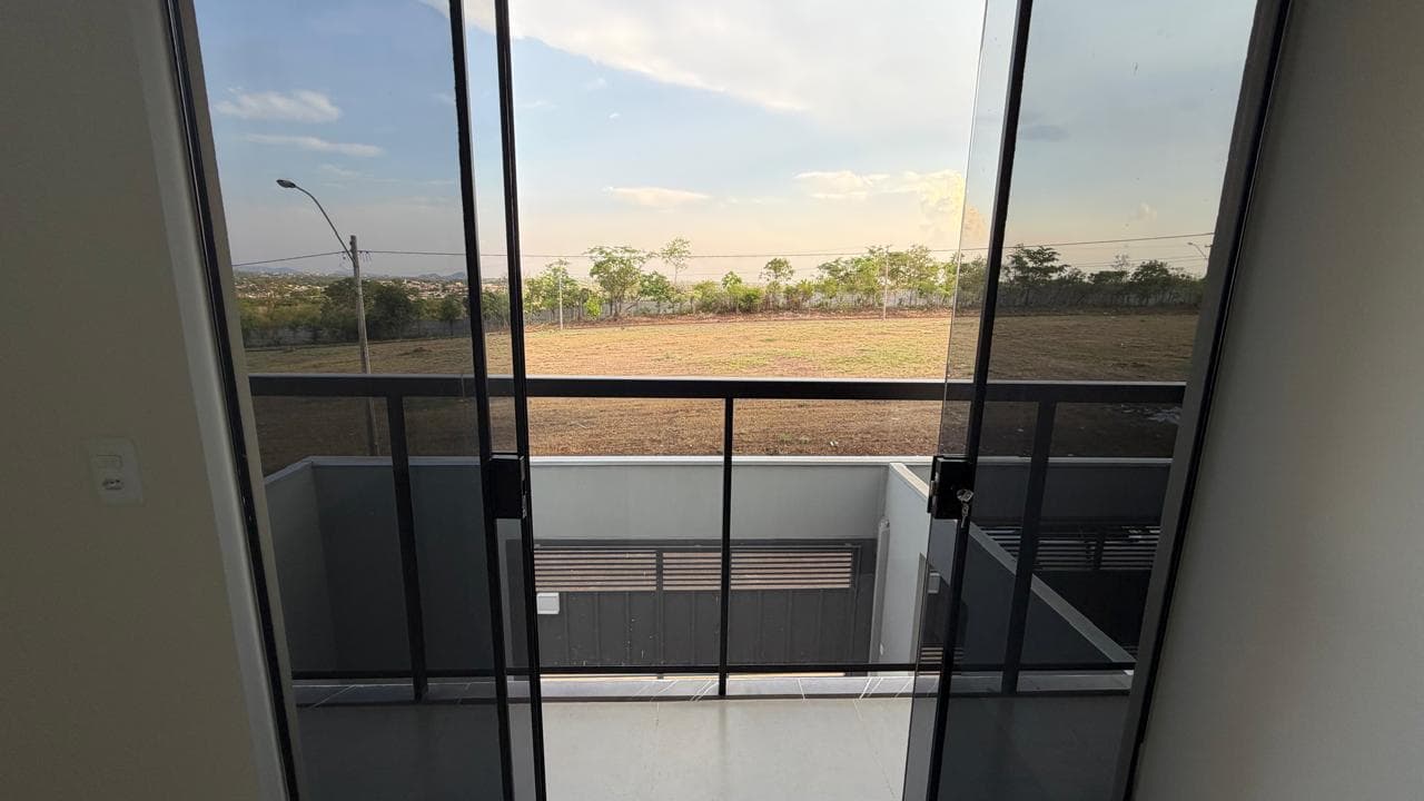 Sobrado com 2 suítes e sacada à venda na 1506 Sul – Palmas/TO