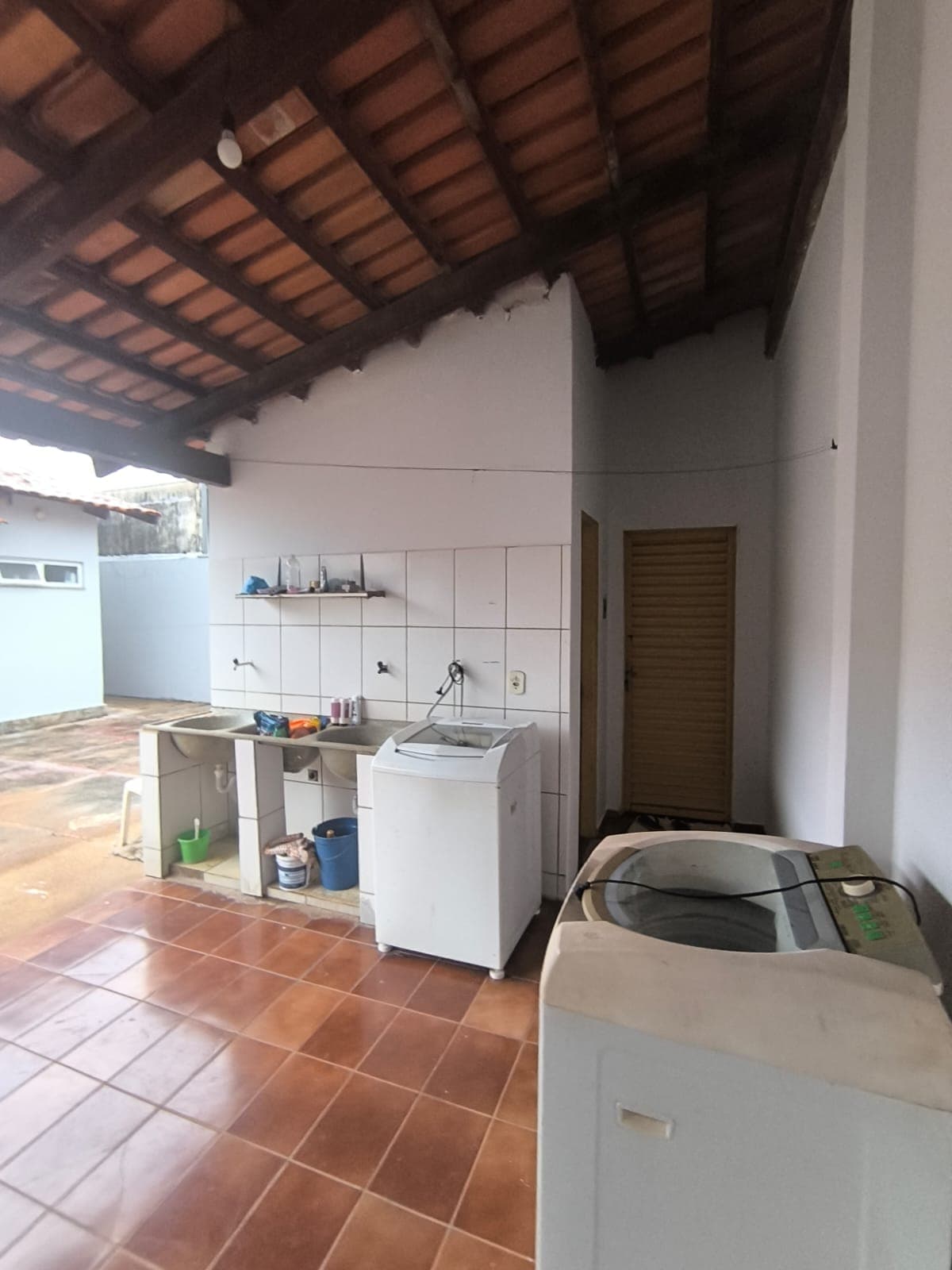 Casa com 3 Suítes e Edícula Completa à Venda na 904 Sul – Palmas/TO