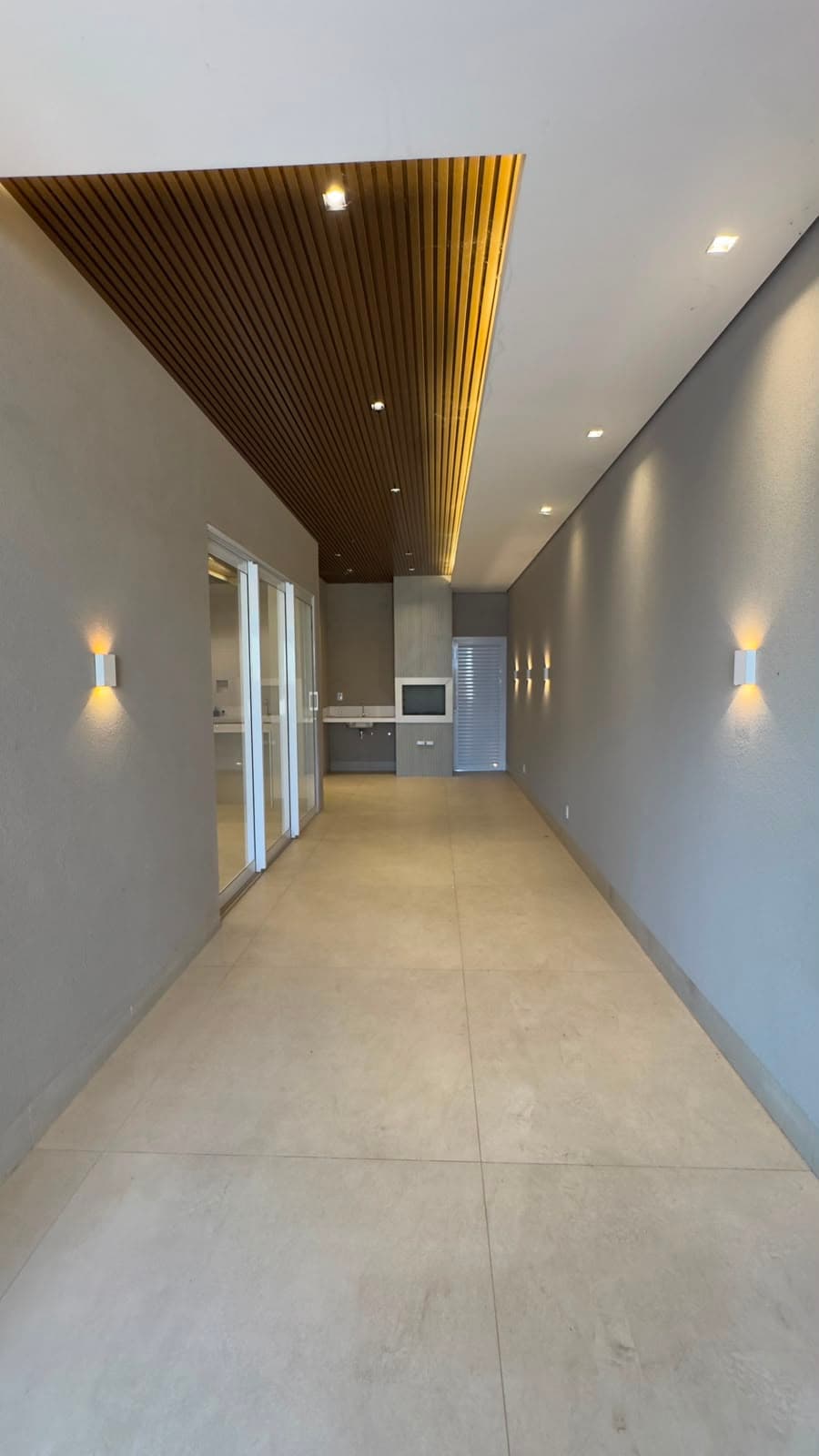 Casa de alto padrão à venda na 309 Sul próxima à Orla da Graciosa – Palmas/TO