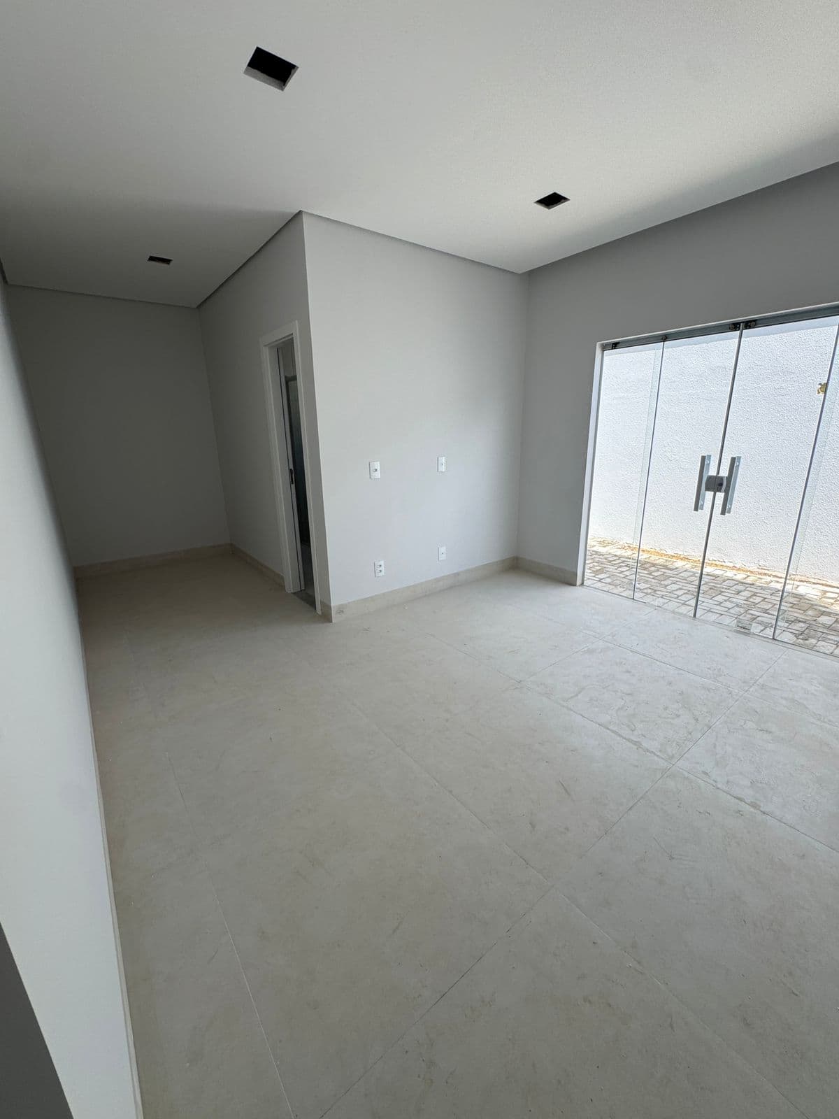 Casa alto padrão com 3 suítes e piscina na 505 Sul em Palmas– entrega em 30 dias