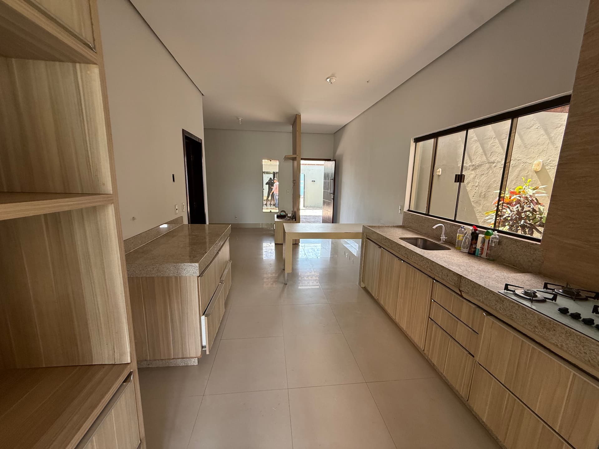 Casa à Venda na 1006 Sul 2 quartos sendo 2 suíte Palmas/TO