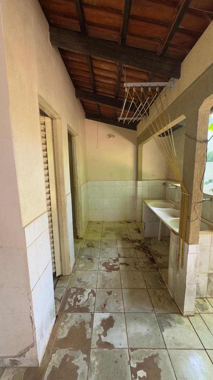 Sobrado com 4 quartos e lote de 450 m² à venda na 208 Norte – Palmas/TO