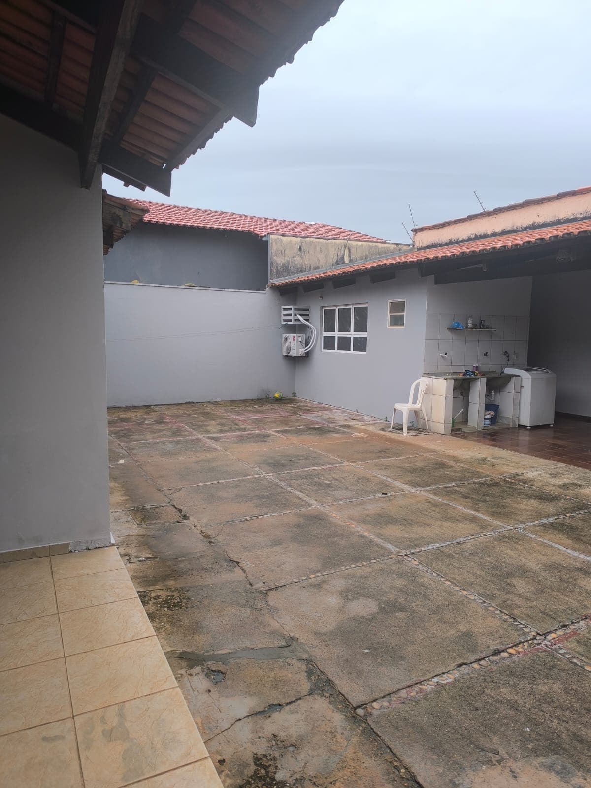 Casa com 3 Suítes e Edícula Completa à Venda na 904 Sul – Palmas/TO
